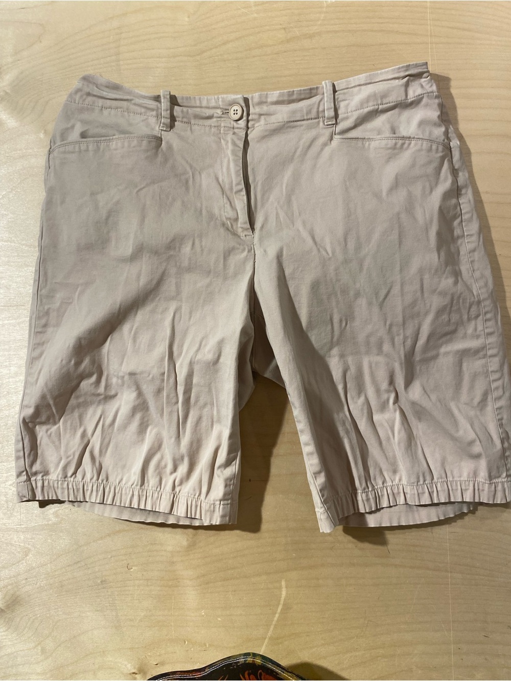Talbots Light Taupe Shorts 14W (SF)